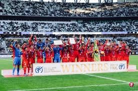 奥斯曼·登贝莱统治比赛！😎 无论是集体荣誉还是个人奖项，巴黎圣日耳曼的这位球星应有尽有。洲际杯 来源：TNT全部 法国超级杯 ✅